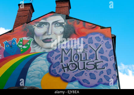 Détail d'une fresque murale sur le côté de la Molly House pub, Richmond Street, Manchester, Angleterre, RU Banque D'Images