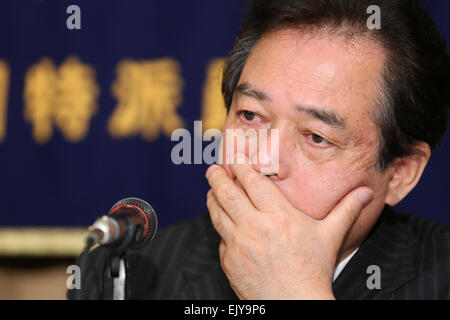 Hidetoshi Kiyotake et Minoru Tanaka lancer le FCCJ La liberté de la presse à la remise des prix correspondant étranger's Club du Japon le 2 avril, 2015 à Tokyo. Les journalistes Kiyotake Tanaka et assister à un événement à Tokyo's FCCJ pour expliquer pourquoi ils lancent le FCCJ La liberté de presse Prix cette année. Selon les deux journalistes d'investigation de la liberté de la presse au Japon est menacé. En 2010, Reporters sans frontières a classé le Japon 11e rang sur 80 pays dans son index mondial de la liberté de la presse, mais en février 2015, le Japon s'est classé 61ème. Une raison pour cela est la nouvelle loi a introduit des secrets d'état Banque D'Images