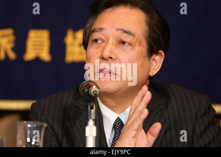 Hidetoshi Kiyotake et Minoru Tanaka lancer le FCCJ La liberté de la presse à la remise des prix correspondant étranger's Club du Japon le 2 avril, 2015 à Tokyo. Les journalistes Kiyotake Tanaka et assister à un événement à Tokyo's FCCJ pour expliquer pourquoi ils lancent le FCCJ La liberté de presse Prix cette année. Selon les deux journalistes d'investigation de la liberté de la presse au Japon est menacé. En 2010, Reporters sans frontières a classé le Japon 11e rang sur 80 pays dans son index mondial de la liberté de la presse, mais en février 2015, le Japon s'est classé 61ème. Une raison pour cela est la nouvelle loi a introduit des secrets d'état Banque D'Images