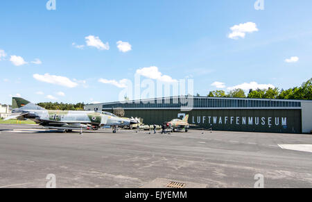La Luftwaffe Museum de l'aéroport Berlin Ortsteil Gatow, vestige de la Seconde Guerre mondiale en Allemagne. Banque D'Images