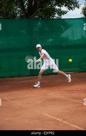 , Région d'Orenbourg, Russie, 18 juin, 2014 année. Compétitions de tennis junior Banque D'Images