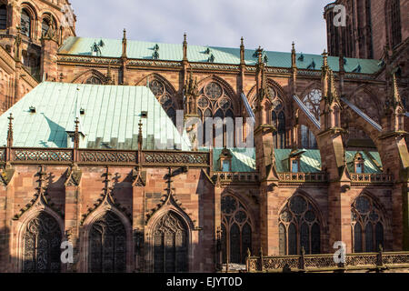 L'extérieur de Notre Dame de la cathédrale de Strasbourg, France Banque D'Images