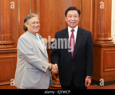 Beijing, Chine. 3ème apr 2015. Le Vice-président chinois Li Yuanchao (R) rencontre avec visite de la princesse Maha Chakri Sirindhorn thaïlandais à Beijing, capitale de Chine, le 3 avril 2015. Credit : Ding Lin/Xinhua/Alamy Live News Banque D'Images