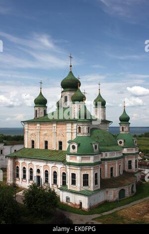 La Russie, de la région de Iaroslavl, Pereslavl. Goritskii cathédrale Uspensky Monastère (18ème siècle). Anneau d'or Banque D'Images
