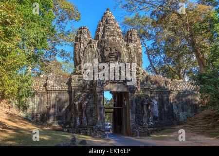 À la porte du temple d'Angkor Thom, Angkor Wat, au Cambodge Banque D'Images