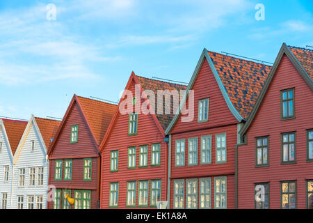 Les bâtiments historiques de Bryggen dans la ville de Bergen, Norvège Banque D'Images