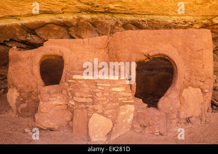 Collier cheval indiens Anasazi ruines, grainaries, Natural Bridges National Monument (Utah) Banque D'Images