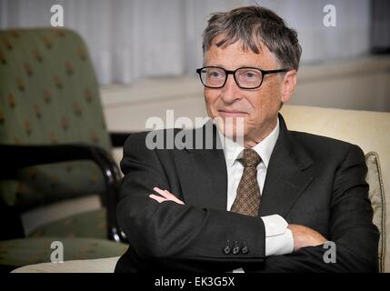 Le fondateur de Microsoft Bill Gates lors d'une visite au ministère de l'énergie le 8 octobre 2013 à Washington, DC. Banque D'Images