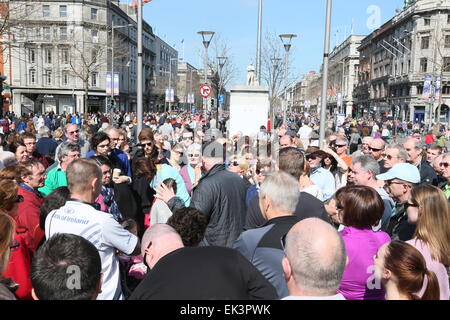 Dublin, Irlande. 06 avr, 2015. Image de la recreation de Pâques 1915 dans le centre-ville de Dublin dans le cadre de la rébellion de 1916 événements de commémoration. La "Route de l'augmentation" de manifestations auront lieu à Dublin, O'Connell Street. Credit : Brendan Donnelly/Alamy Live News Banque D'Images