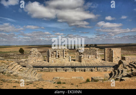 Le théâtre romain à Regina est situé à environ 1 km de la ville de Casa de Reina à côté les célèbres ruines de la ville romaine Banque D'Images