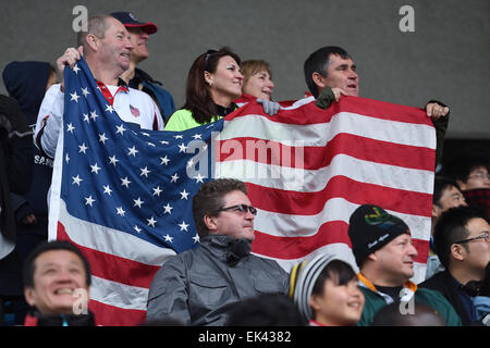 Tokyo, Japon. 5ème apr 2015. Fans Rugby : 2014-15 IRB Sevens World Series, Tokyo Sevens 2015, au Prince Chichibu Memorial Stadium à Tokyo, au Japon . © AFLO SPORT/Alamy Live News Banque D'Images