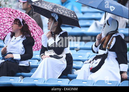 Tokyo, Japon. 5ème apr 2015. Fans Rugby : 2014-15 IRB Sevens World Series, Tokyo Sevens 2015, au Prince Chichibu Memorial Stadium à Tokyo, au Japon . © AFLO SPORT/Alamy Live News Banque D'Images