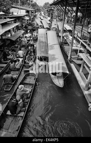 Thaïlande, Bangkok : 14 mars 2007 - les touristes au marché flottant - Éditorial Banque D'Images