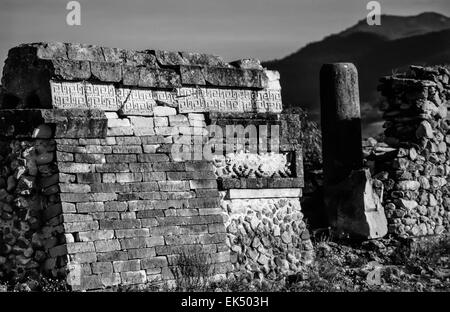 Le Mexique, l'état d'Oaxaca, ruines de San José Mogote Zapotecan ville (1300 b.C.) - Numérisation de films Banque D'Images