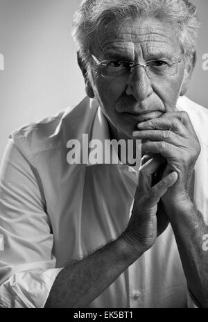 L'Italie, studio portrait af homme d'affaires d'âge moyen Banque D'Images