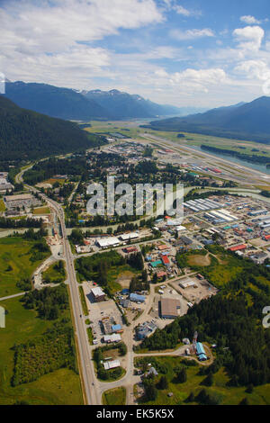 Vue aérienne de Mendenhall Valley, Juneau, Alaska. Banque D'Images