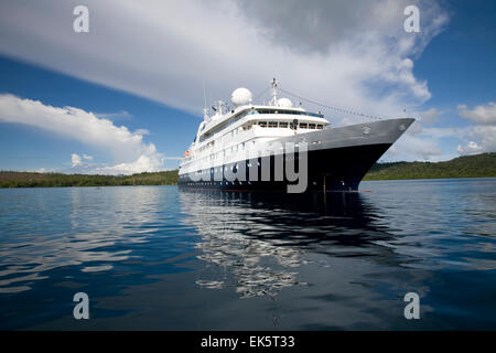 L'Orion, de construction allemande, une société australienne expedition cruiser est compact et agile et capable d'aller là où les gros navires ne peuvent pas. Banque D'Images