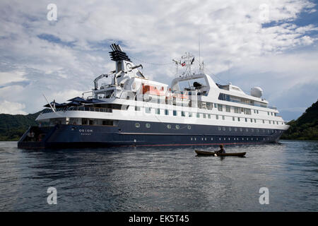 L'Orion, de construction allemande, une société australienne expedition cruiser est compact et agile et capable d'aller là où les gros navires ne peuvent pas. Banque D'Images