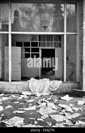 Anti-Hungarian ethniques minoritaires ethniques suite pogrom, 19 et 20 mars 1990, Bucuresti / Marosvasarhely, Transylvanie, Roumanie Banque D'Images