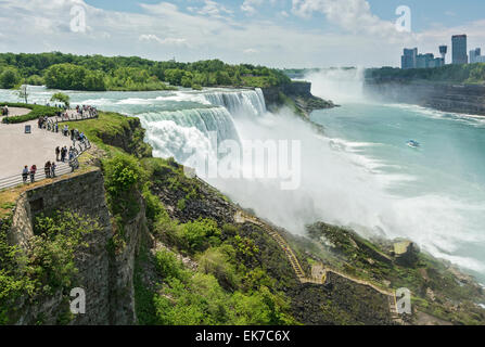 New York, les chutes du Niagara, les chutes américaines, Maid of the Mist boat tour Banque D'Images