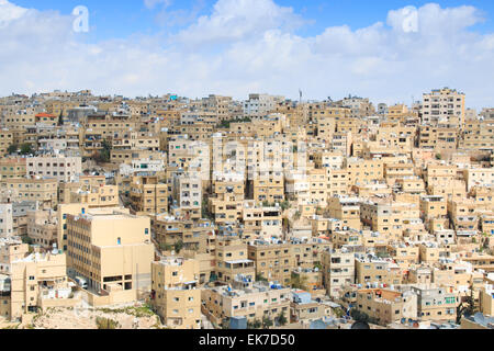 Amman, Jordanie - Mars 22,2015 : vue panoramique de Amman à partir de l'une des collines alantours la ville Banque D'Images