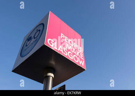 Un signe Citybike avec le slogan : "Les gens font Glasgow' écrit dessus. Glasgow, Écosse, Royaume-Uni Banque D'Images