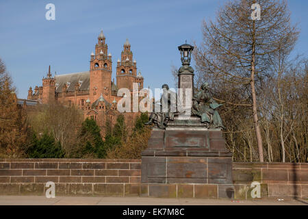 Une vue de la Kelvingrove Art Gallery and Museum de Kelvin, Glasgow, Écosse, Royaume-Uni Banque D'Images