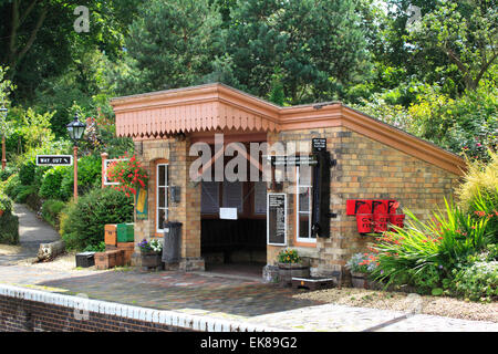 Un abri à l'Upper Arley GWR sur la Severn Valley Railway, Worcestershire, Angleterre, Europe Banque D'Images