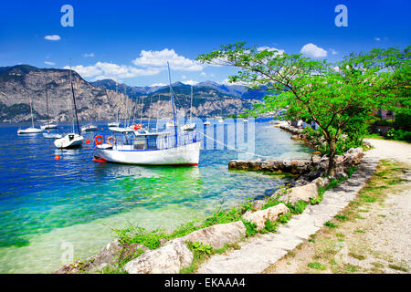 Magnifique lac Lago di Garda, Italie du Nord Banque D'Images