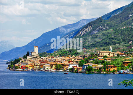 Belle Malcesine, lago di Garda, Italie du nord Banque D'Images