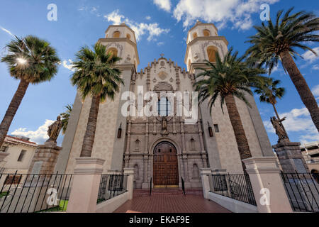 Cathédrale de Saint Augustine, Tucson, AZ Banque D'Images