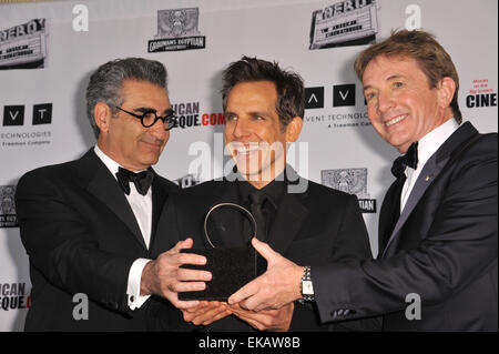 Los Angeles, CA - le 15 novembre 2012 : Eugene Levy (à gauche), Ben Stiller & Martin court-circuit à la 26e Annual American Cinematheque Awards Cérémonie à Ben Stiller au Beverly Hilton Hotel. Banque D'Images