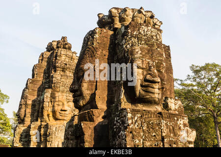 Face à quatre tours à Prasat du Bayon, Angkor Thom, Angkor, l'UNESCO, Siem Reap, Cambodge, Indochine, Asie du Sud, Asie Banque D'Images