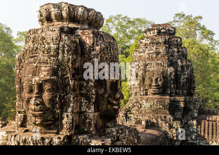 Face à quatre tours à Prasat du Bayon, Angkor Thom, Angkor, Site du patrimoine mondial de l'UNESCO, le Cambodge, l'Indochine, l'Asie du Sud-Est, Asie Banque D'Images