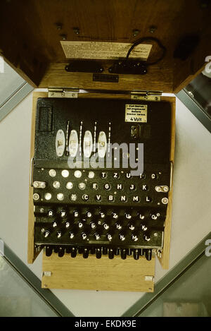 La machine de chiffrement nazi allemande Enigma M4 utilisée pendant la Seconde Guerre mondiale Bletchley Park, Buckinghamshire. ROYAUME-UNI Banque D'Images