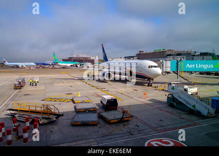 L'aéroport de Dublin, Aer lingus us airways photo de Peter Cavanagh [doit] Crédit Banque D'Images