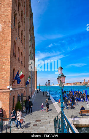 L'hôtel Hilton Molino Stucky Venice est situé sur l'île de Giudecca Italie Banque D'Images