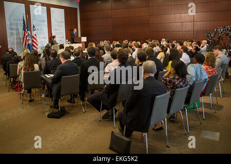 061314 : Washington DC - R. Gil Kerlikowske commissaire du CBP a parlé de ses 100 premiers jours en tant que commissaire des douanes et de la protection des frontières au Center for Strategic & International Studies (CSIS ;). Commissaire Kerlikowske également répondu aux questions de l'auditoire. Josh Danemark Banque D'Images