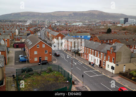 Vue sur donegal road dans le quartier résidentiel du sud de Belfast en Irlande du Nord Banque D'Images