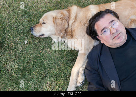 LOA Angeles, CA - le 18 décembre : écrivain et chroniqueur néerlandais Leon De Winter à Los Angeles Californie le 18 décembre 2009. Banque D'Images