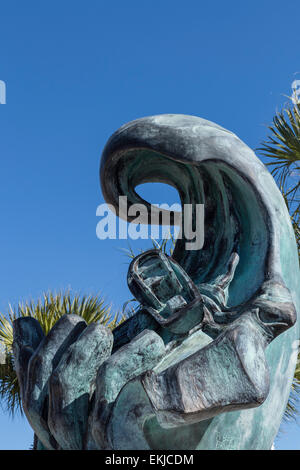 La main du destin, Memorial en Floride pêcheurs perdus en mer, Madeia Beach, FL, USA Banque D'Images