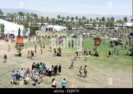 Indio, California, USA. 10 avril, 2015. L'ambiance générale de la Coachella 2015 Music & Arts Festival qui aura lieu à l'Empire Polo Field. Les trois jours du festival permettra d'attirer des milliers de fans pour voir une variété d'artiste sur cinq étapes différentes. Copyright 2015 Jason Moore. Crédit : Jason Moore/ZUMA/Alamy Fil Live News Banque D'Images