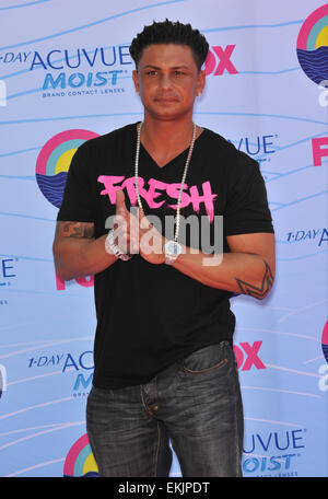 LOS ANGELES, CA - le 23 juillet 2012 : DJ Pauly D (aka Paul Delvecchio) au 2012 Teen Choice Awards au Gibson Amphitheatre, Universal City. Banque D'Images