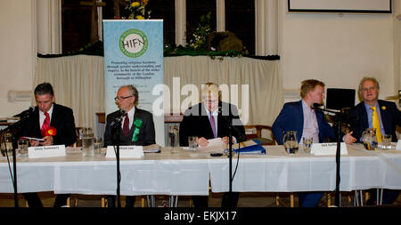 Uxbridge, Middlesex, Royaume-Uni, le 10 avril 2015. Les candidats aux élections générales pour devenir député fédéral d'Uxbridge et South Ruislip en campagne électorale 10 avril 2015 Credit : Prixpics/Alamy Live News Banque D'Images