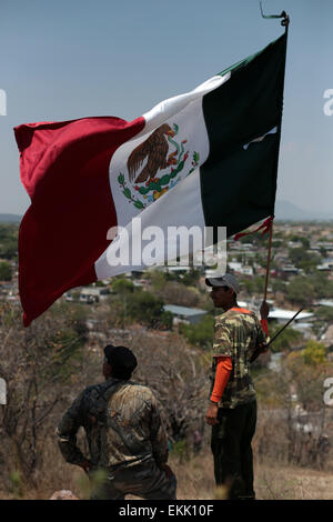 Morelos, Mexique. 10 avr, 2015. Les gens assistent à un événement en commémoration de la 96e anniversaire de l'assassinat d'Emiliano Zapata, à la communauté de San Miguel el Grande dans Ixtilco, l'État de Morelos, Mexique, le 10 avril 2015. Emiliano Zapata était l'un des principaux leaders de la révolution mexicaine. Credit : Margarito Perez Retana/Xinhua/Alamy Live News Banque D'Images