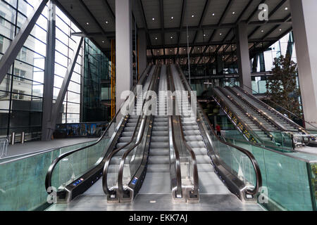 L'escalier roulant, permettant d'accéder à l'entrée principale de l'Leadenhall Building. Banque D'Images