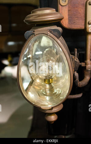 D'un projecteur 1913 Kimball Modèle E-8 au musée automobile de Seal Cove, Maine. Banque D'Images