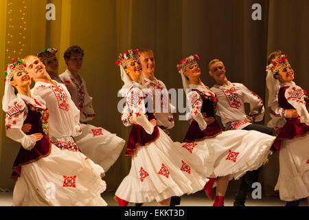 Spectacle de danse folklorique, Minsk, Bélarus Banque D'Images