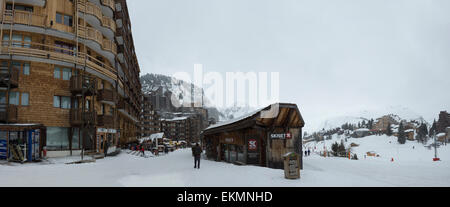 Français, ski, Avoriaz mountin, peaks Banque D'Images