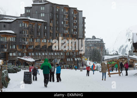 Tourisme occupé de Ski alpes Banque D'Images